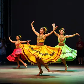 +Dança